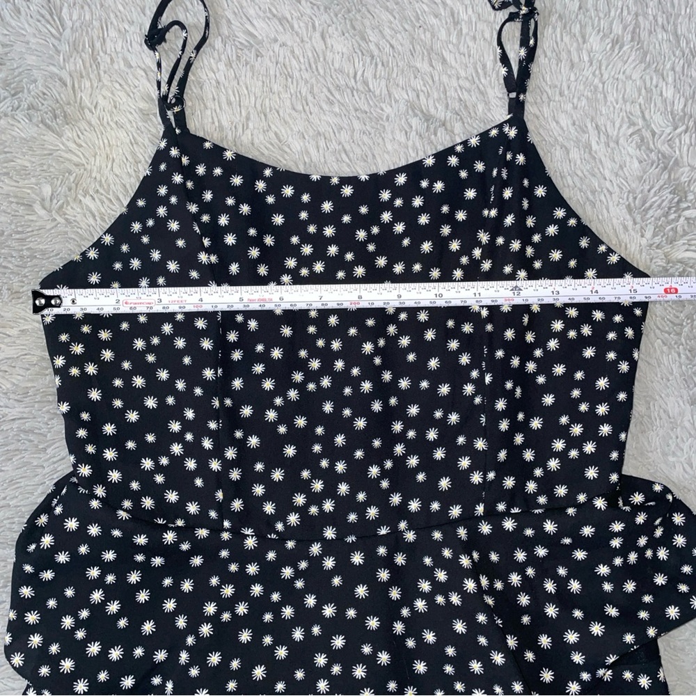 Forever 21 Black Ditsy Floral Daisy Tiered Mini Dress Size Small Spaghetti Strap - Picture 5 of 7
